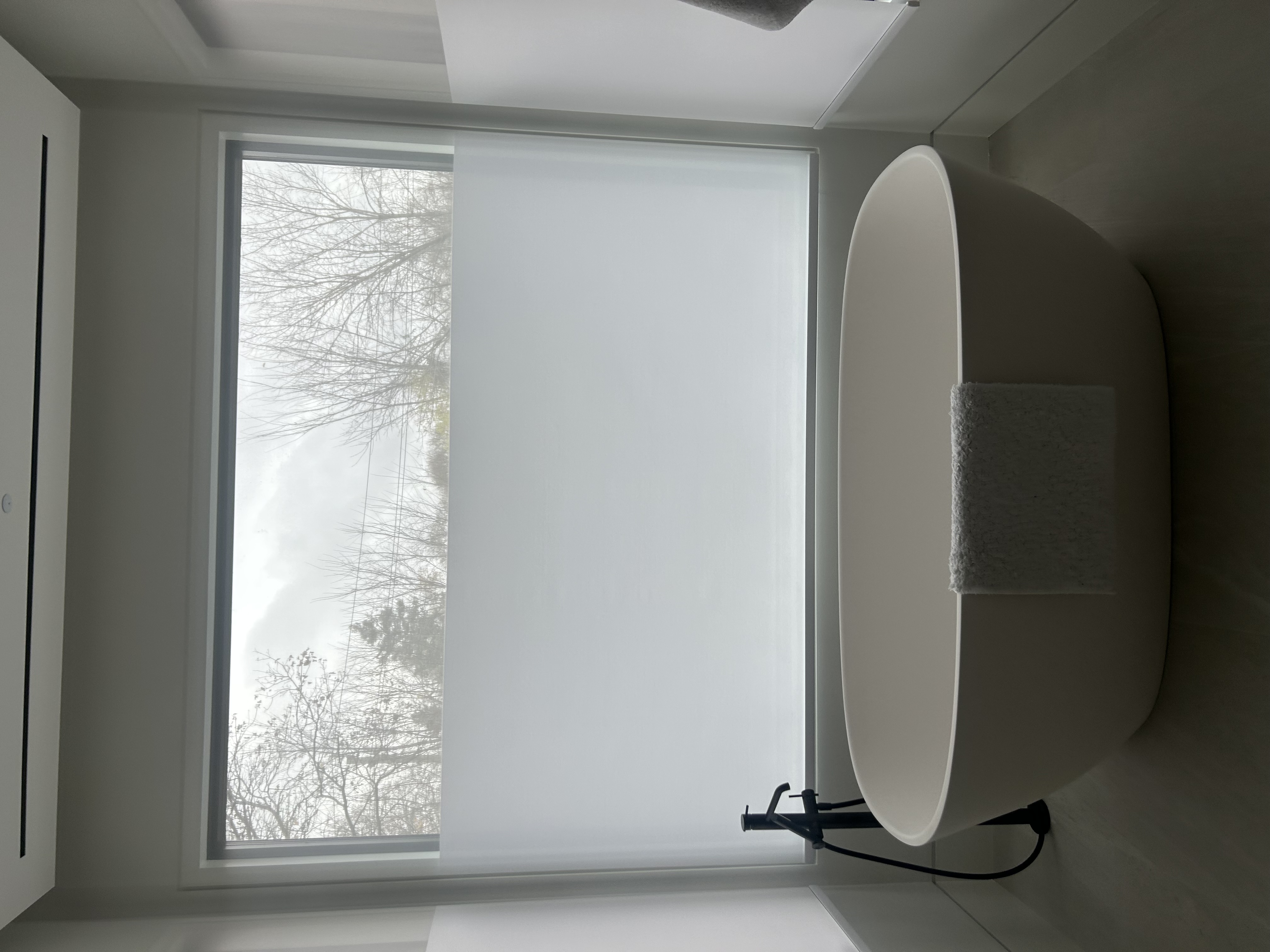 TOPEN shade in contemporary bathroom